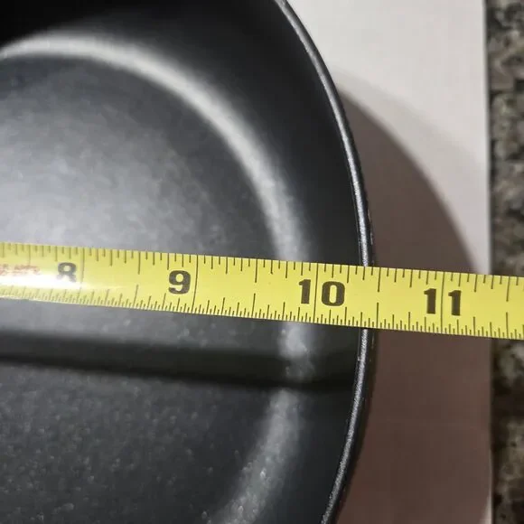 All-Clad HA1 Expert 4-Qt/3.8L Nonstick Sauté Pan - Induction & Oven Safe - Black - Picture 11 of 12